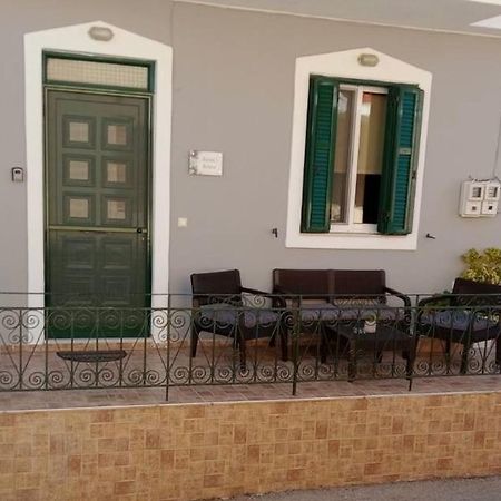 Anna'S House Apartment Vlikhon Ngoại thất bức ảnh